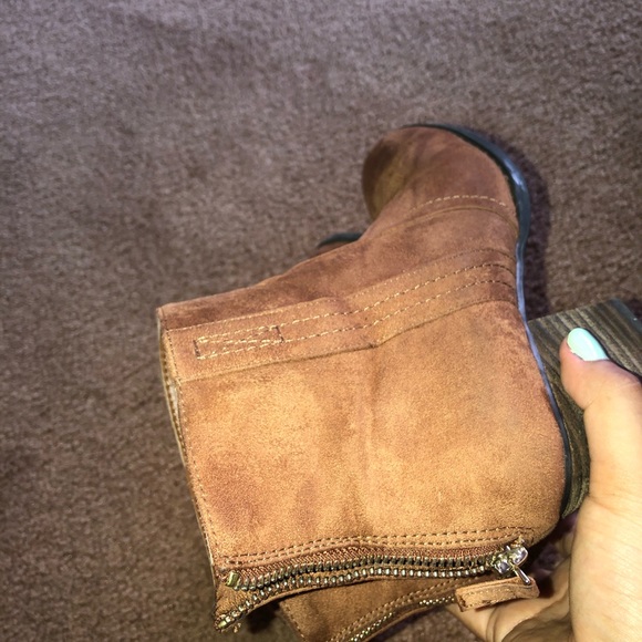 SOLD😁Call it Spring Booties😍 - Picture 4 of 8